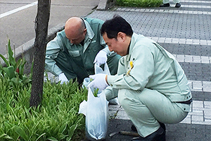 工場周辺地域での清掃ボランティア活動